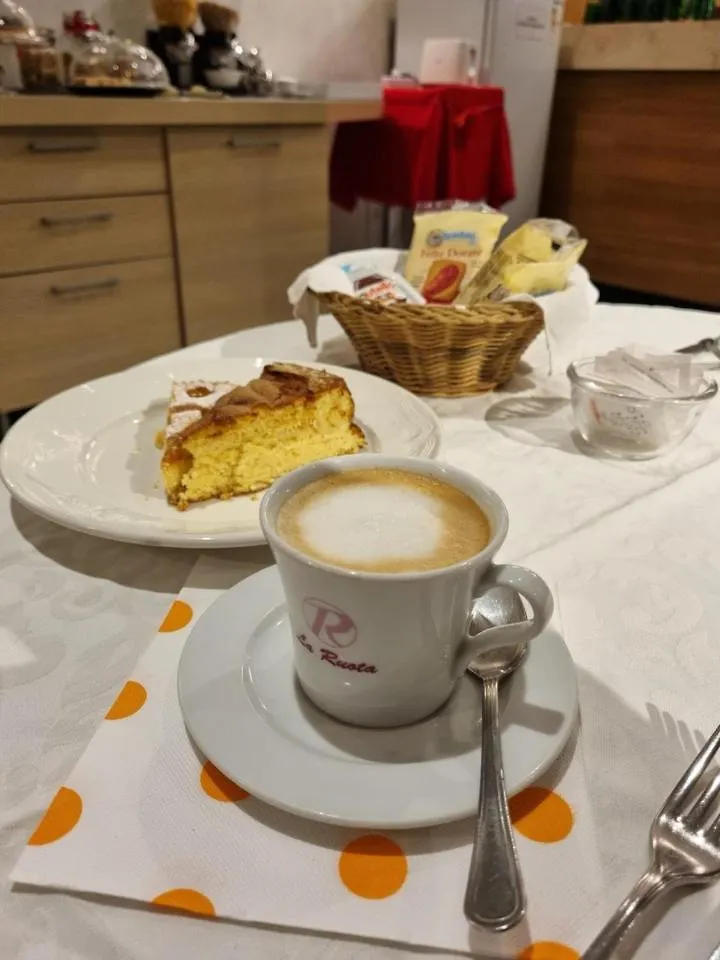 Hotel La Ruota Morbegno Italia